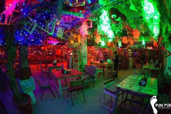 Ruin Pub